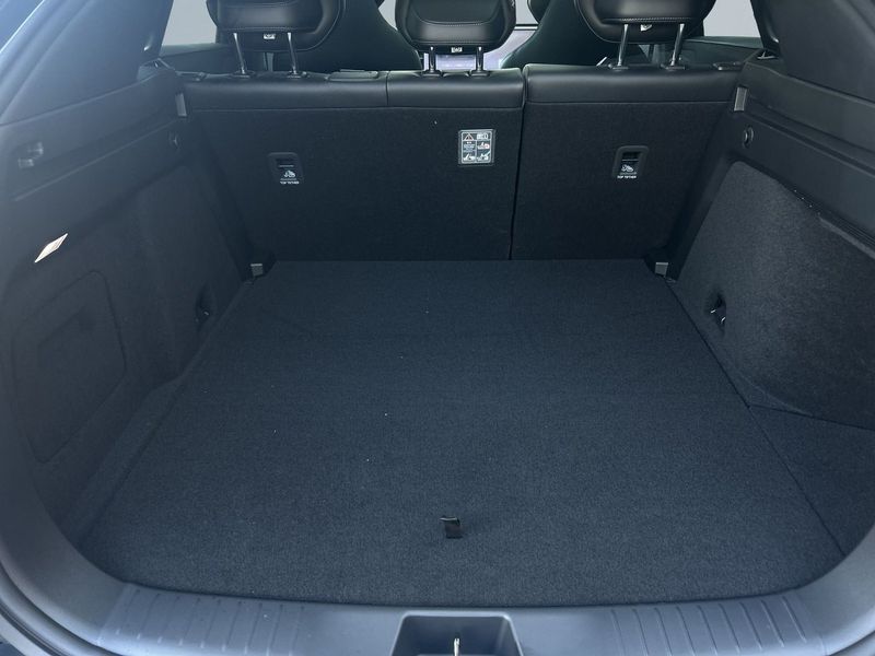 Mazda CX-6e bild 12