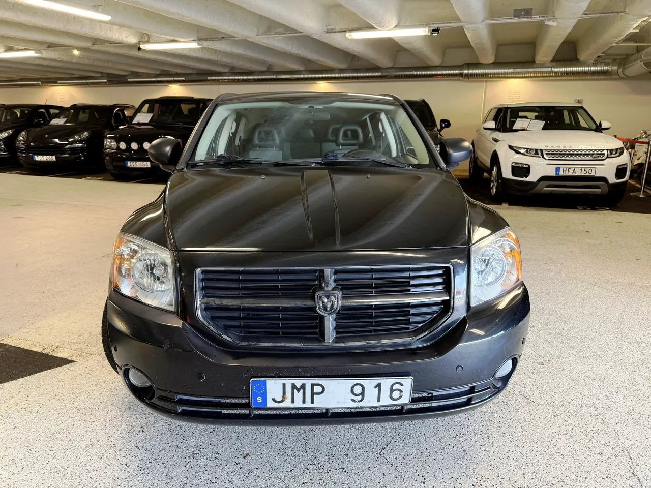 Vehicle image 6