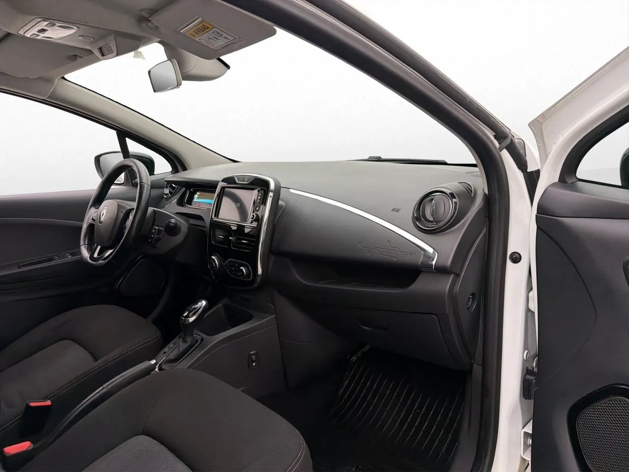 Vehicle image 23