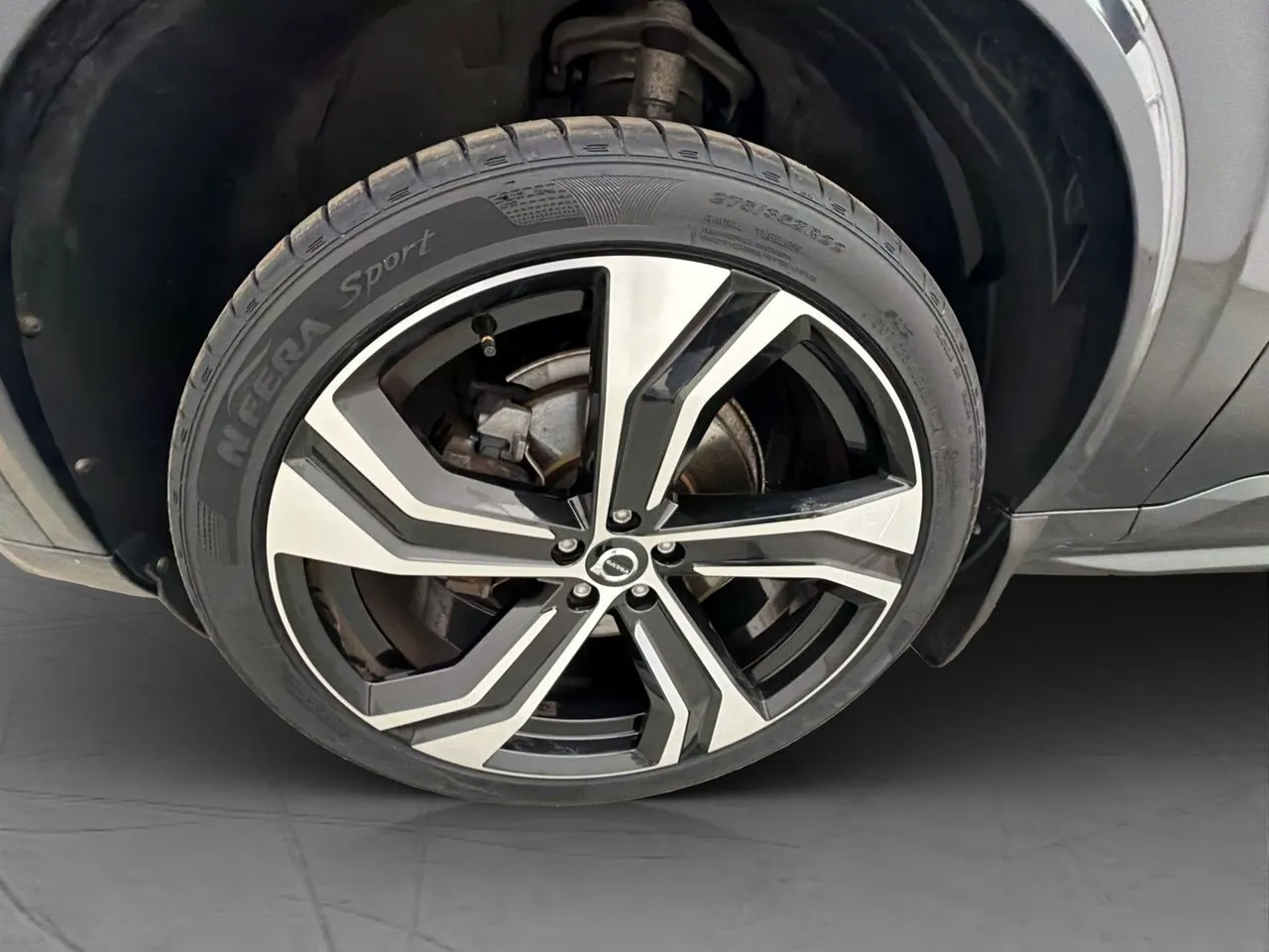 Vehicle image 35
