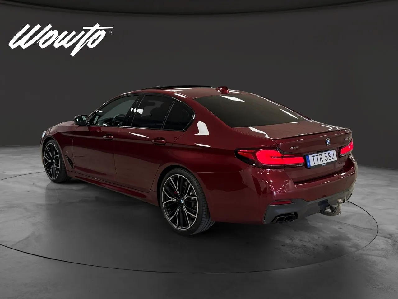 Vehicle image 5