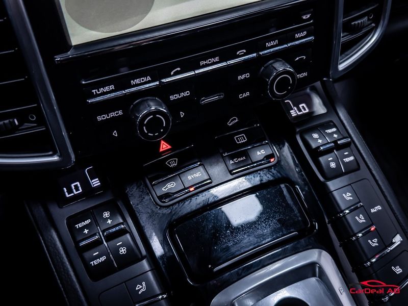 Porsche Cayenne bild 28