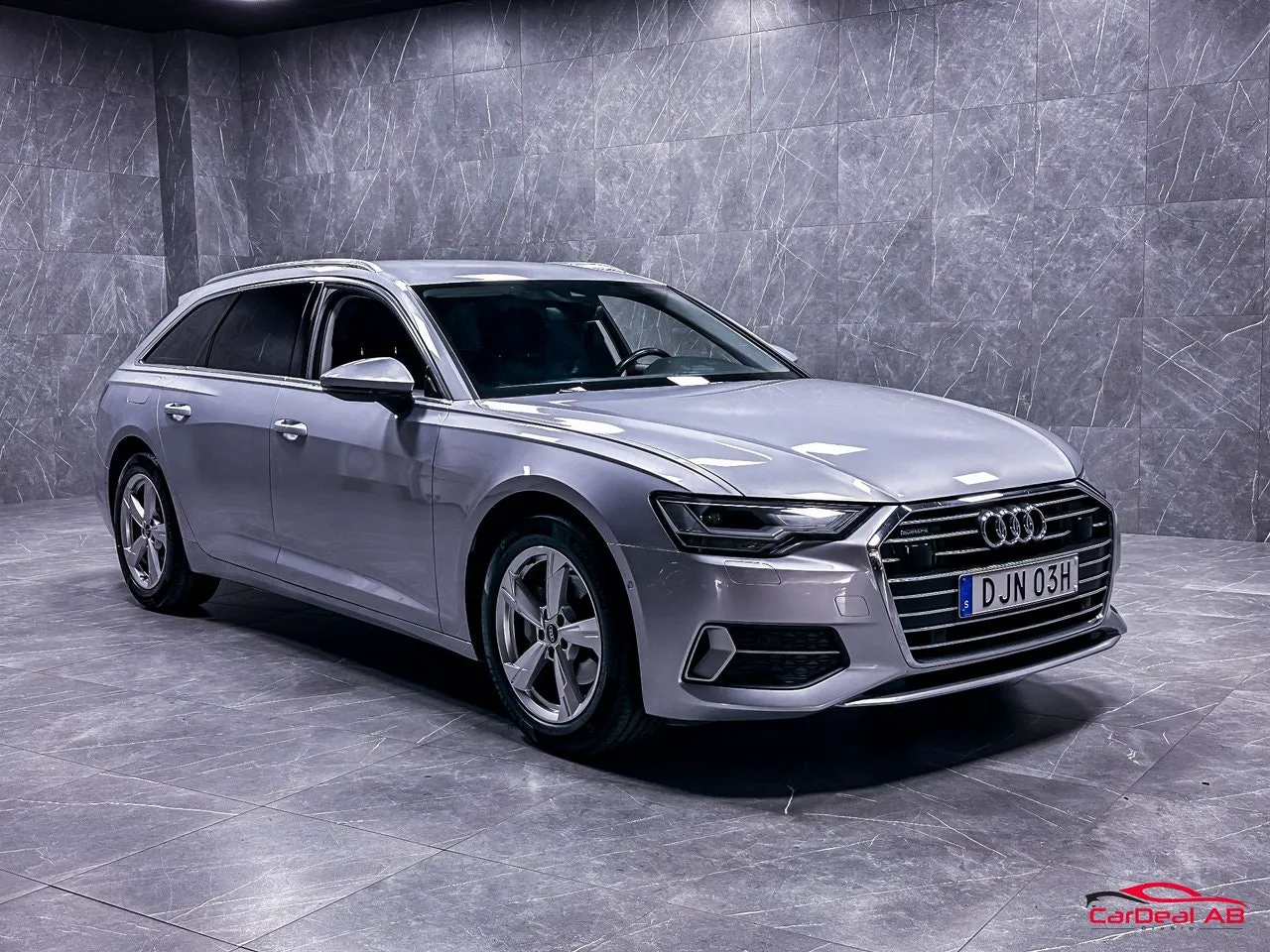 Vehicle image 8