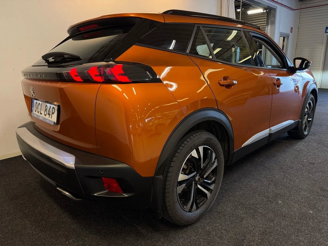 Vehicle image 3