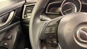 Mazda 3 bild 9