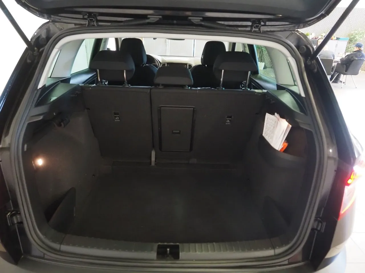 Vehicle image 13