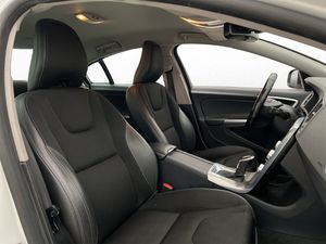 Volvo S60 bild 9