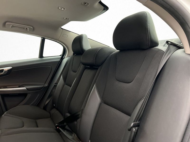 Volvo S60 bild 12