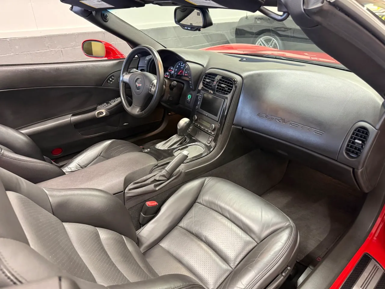 Vehicle image 25