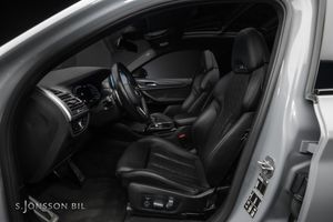 BMW X4 M bild 23