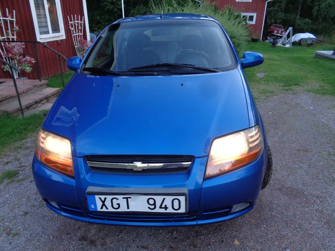 Vehicle image 4