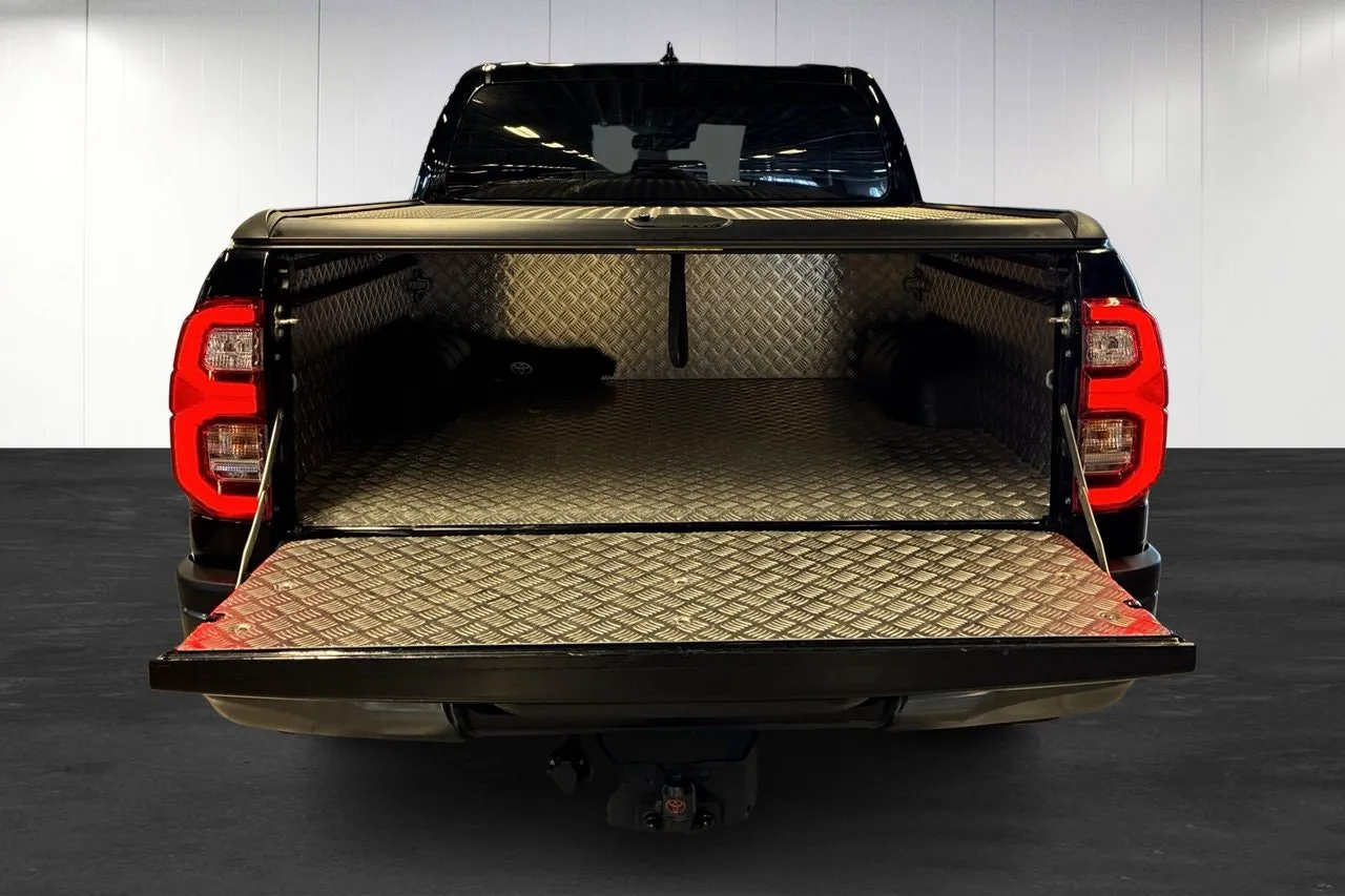Vehicle image 20