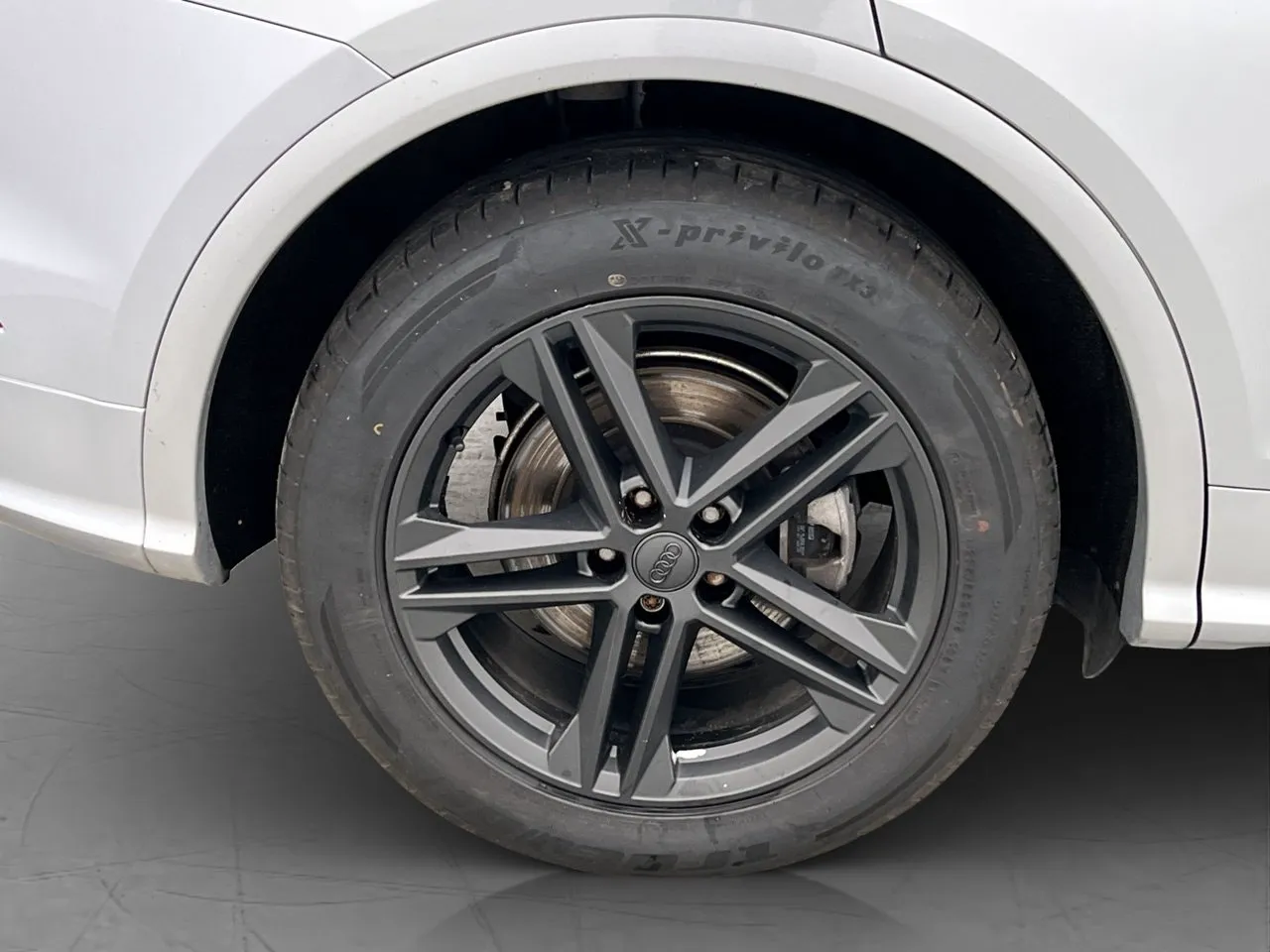 Vehicle image 31