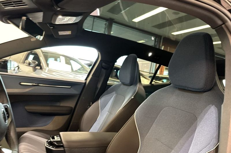 Volvo EX30 bild 18