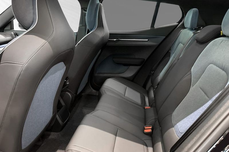 Volvo EX30 bild 8