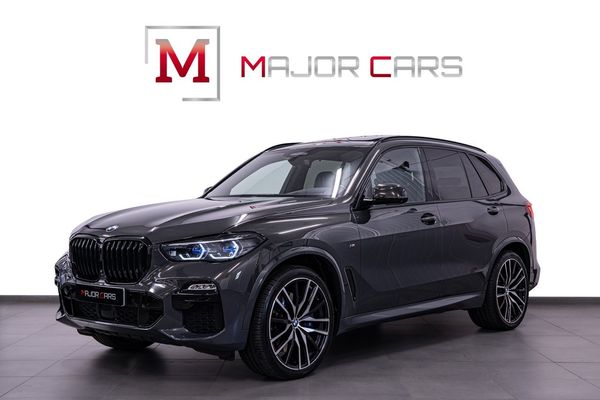 BMW X5 M50i Ultimate Pano Sky B&W Kolfiber 22" Massage MOMS - 2021