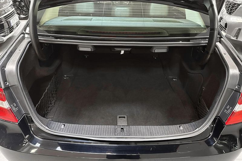 Mercedes E200 bild 15