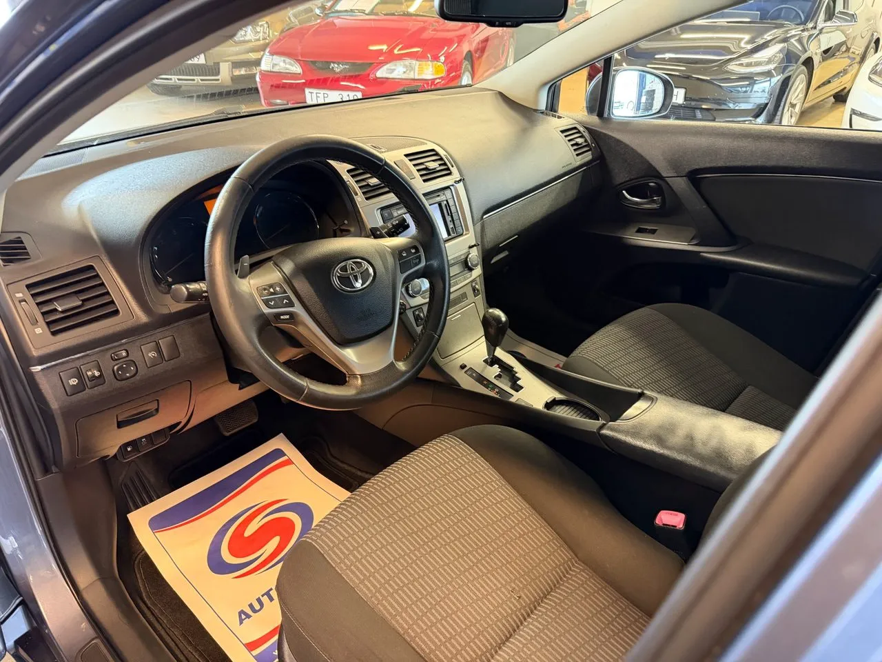Vehicle image 8