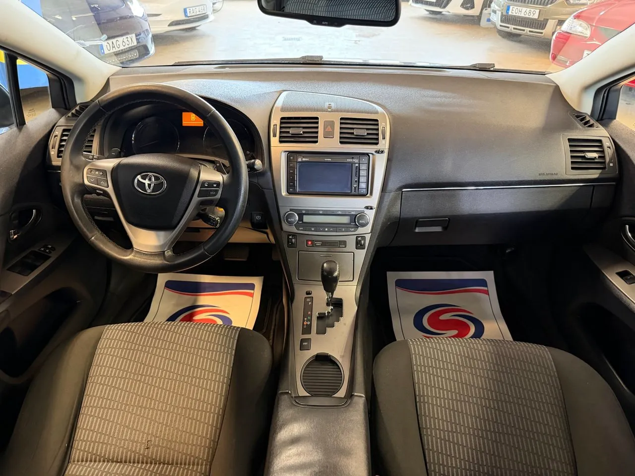 Vehicle image 14