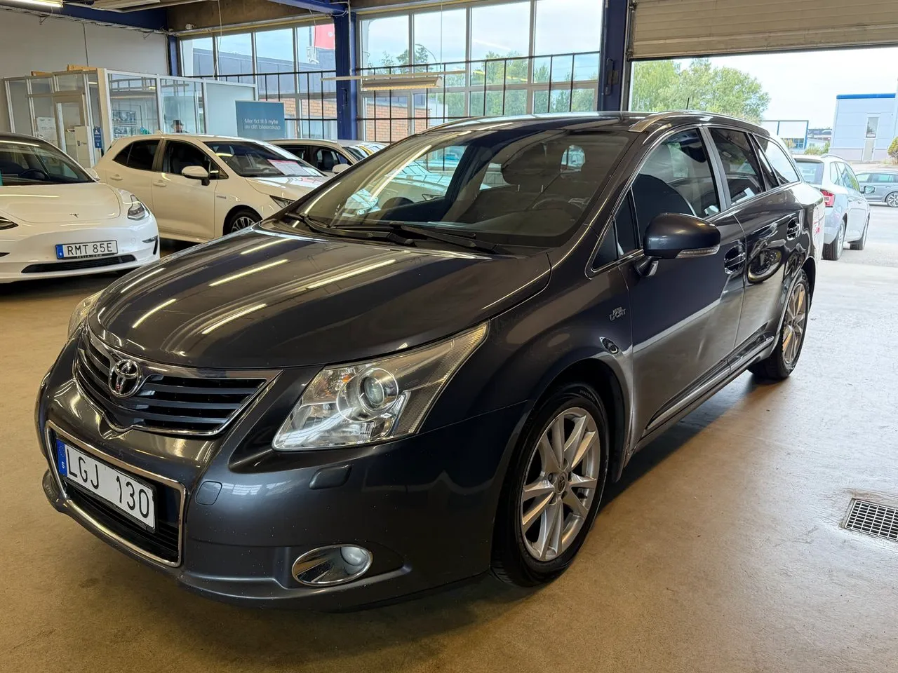 Vehicle image 2
