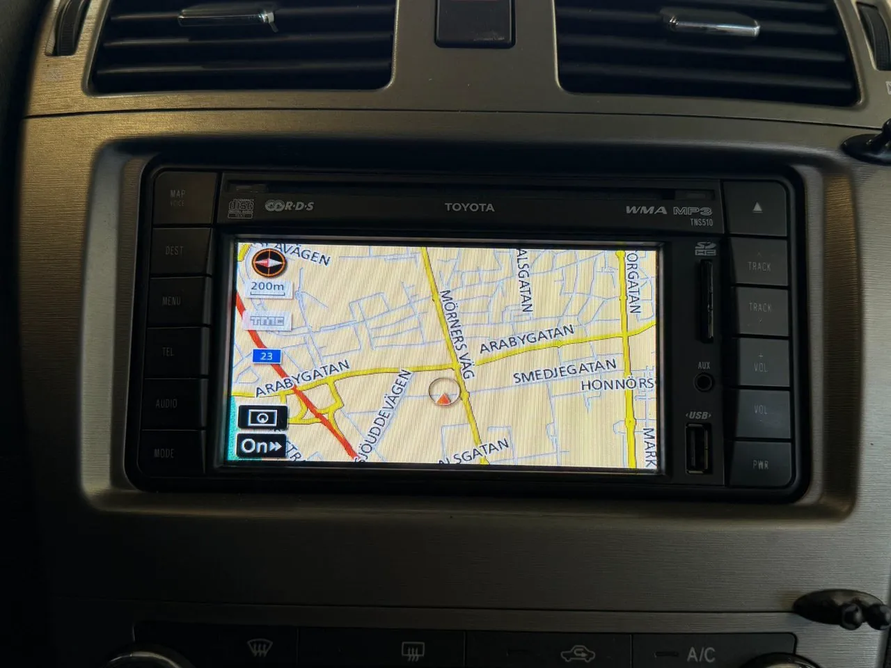 Vehicle image 15