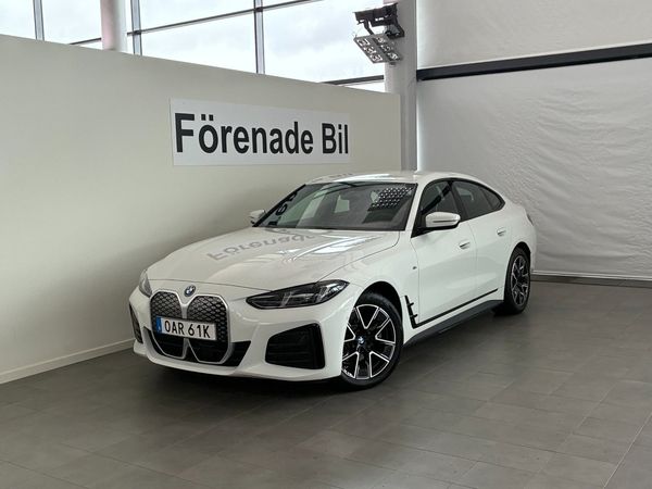 BMW i4 eDrive40 M-Sportpaket Driving Assistant Drag - 2026
