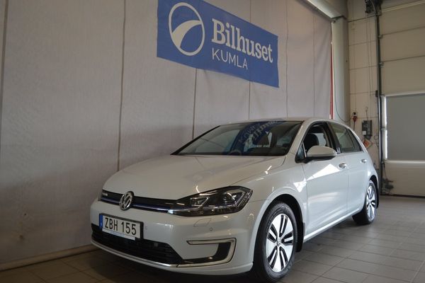 Volkswagen Golf E-Golf Värmepump Vinterhjul Navi 136hk - 2018