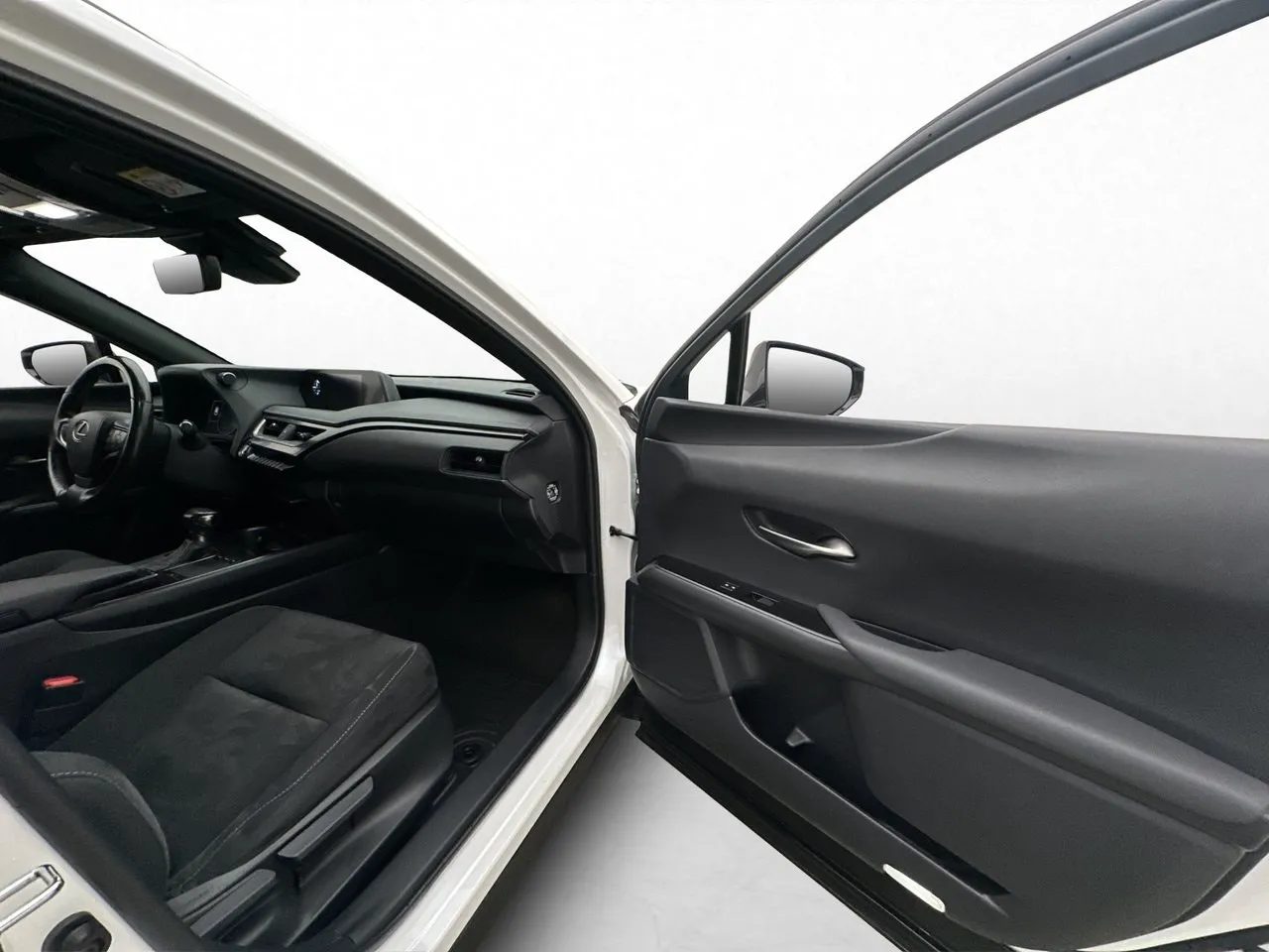 Vehicle image 25