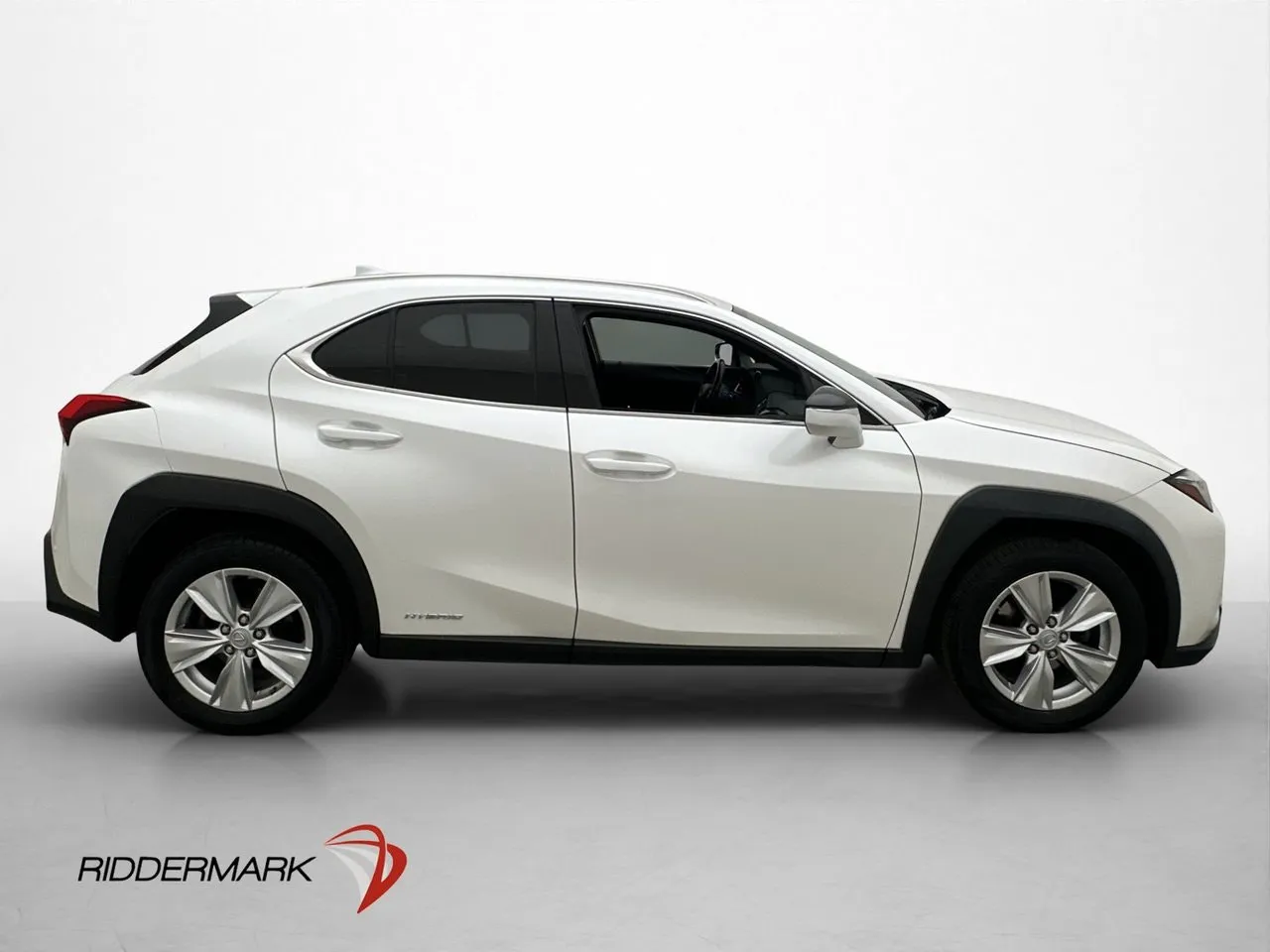 Vehicle image 8