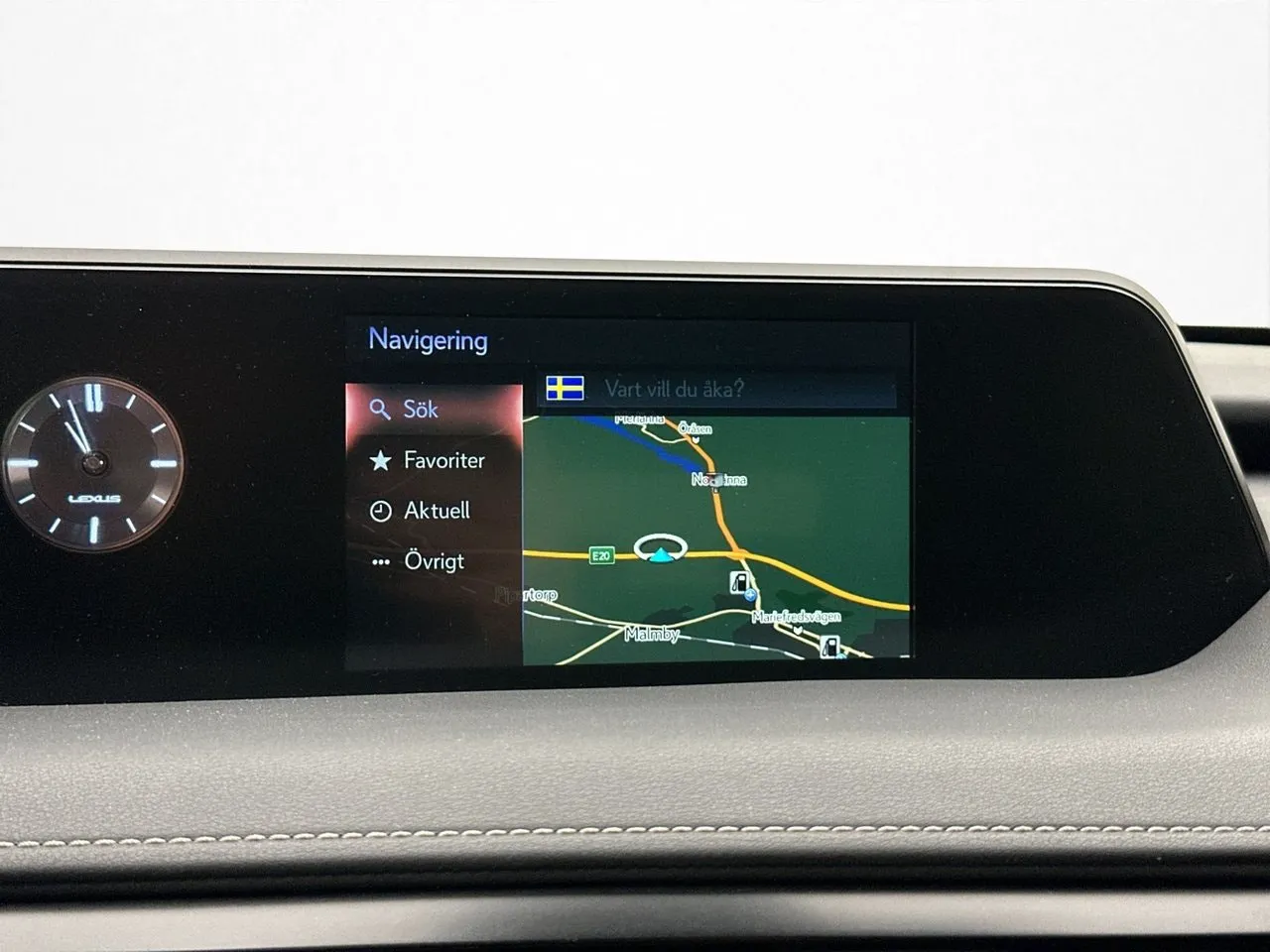 Vehicle image 21