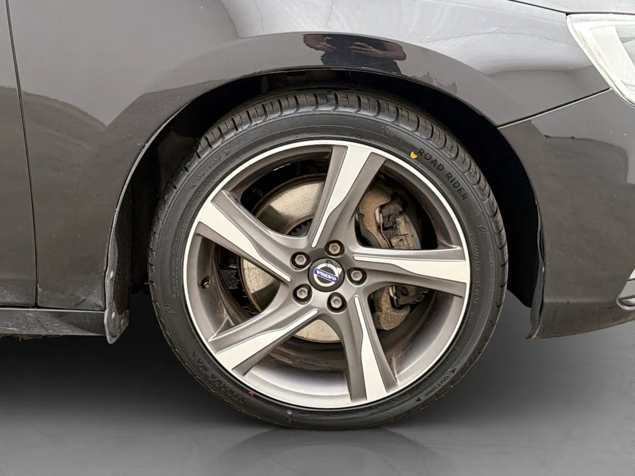 Vehicle image 25