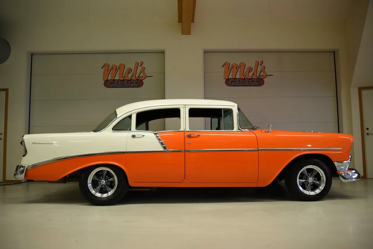 Vehicle image 34