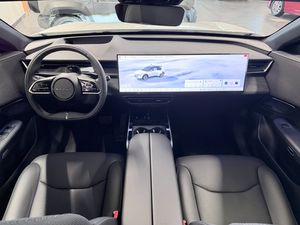 Mazda CX-6e bild 5