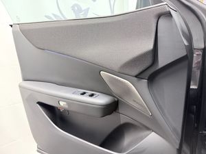 Mazda CX-6e bild 8