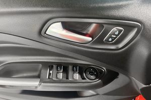 Ford Kuga bild 18