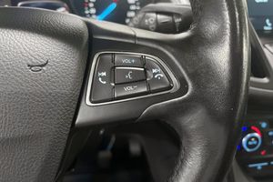 Ford Kuga bild 21