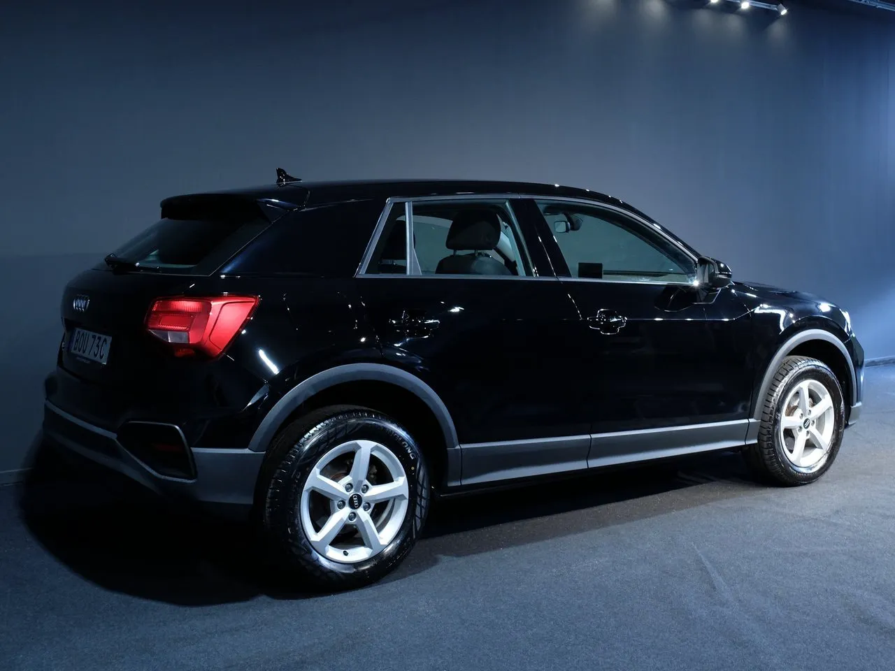 Vehicle image 2