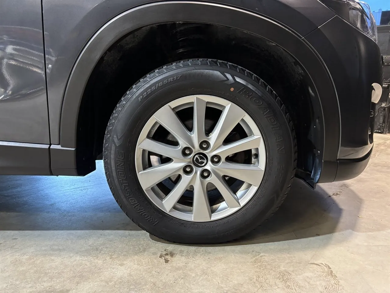 Vehicle image 18