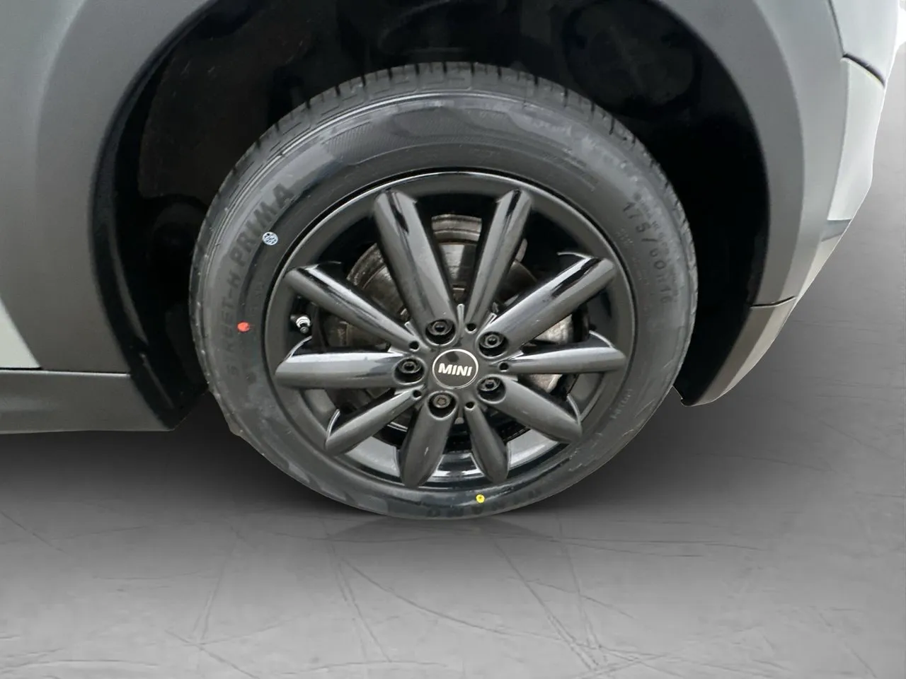 Vehicle image 31