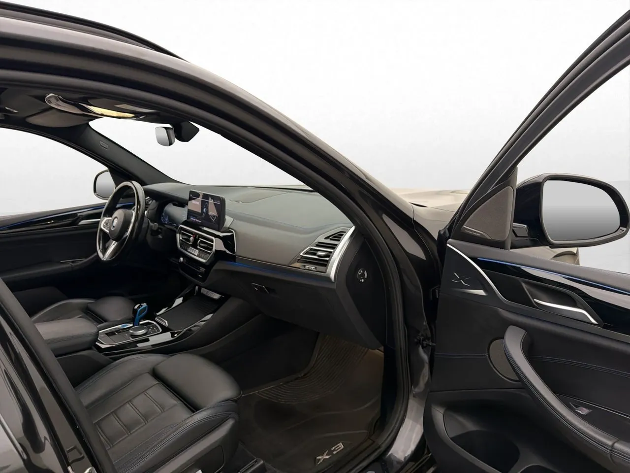Vehicle image 22