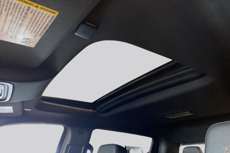 Chevrolet Silverado bild 21