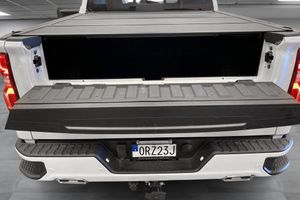 Chevrolet Silverado bild 15