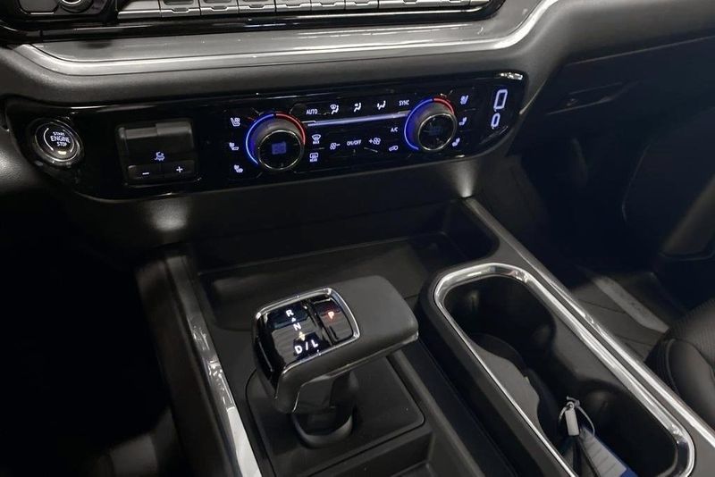 Chevrolet Silverado bild 13