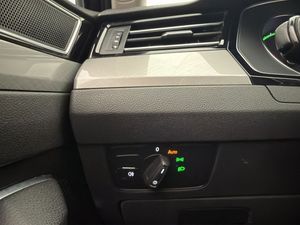 Volkswagen Passat bild 15