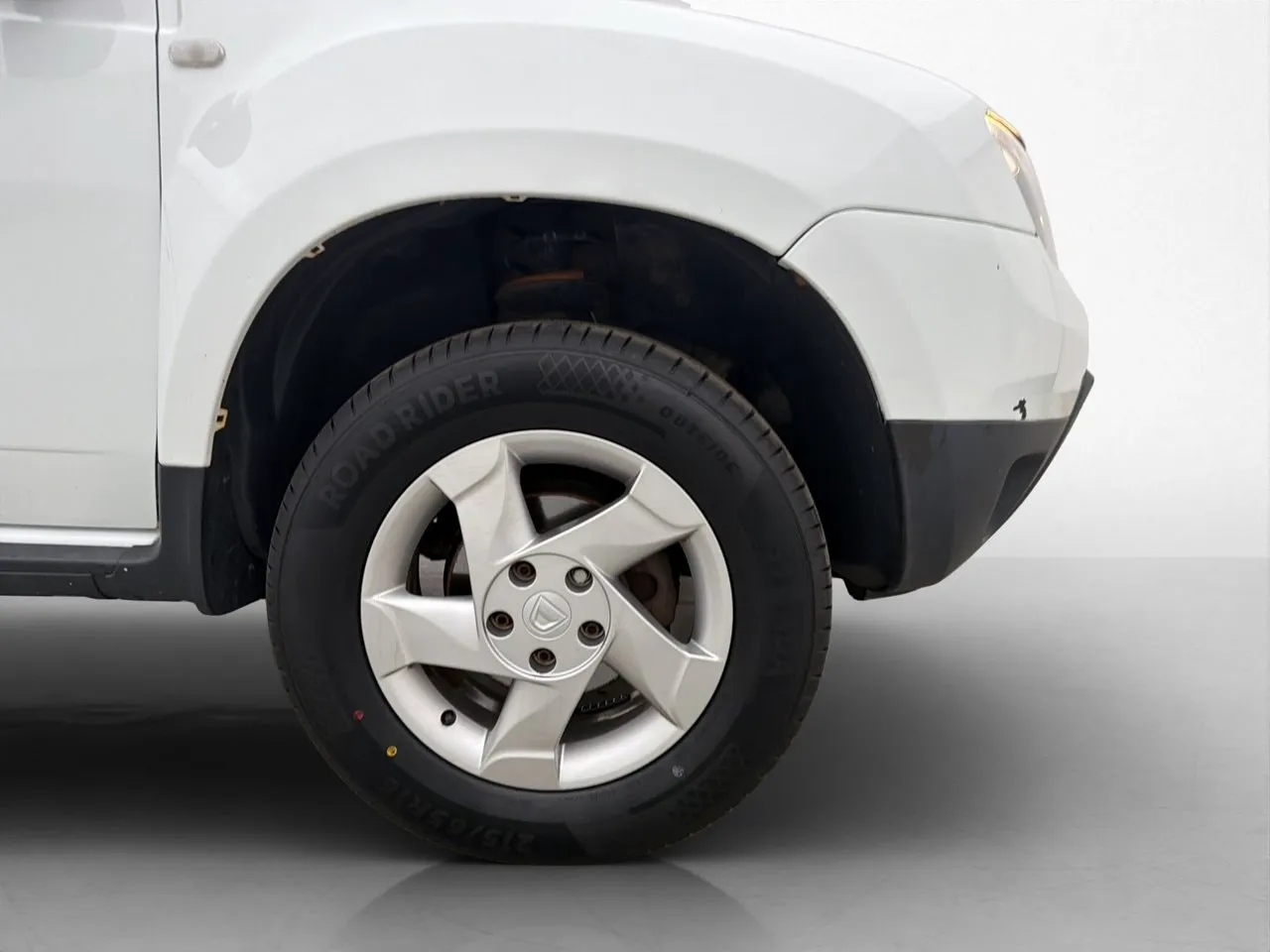 Vehicle image 21
