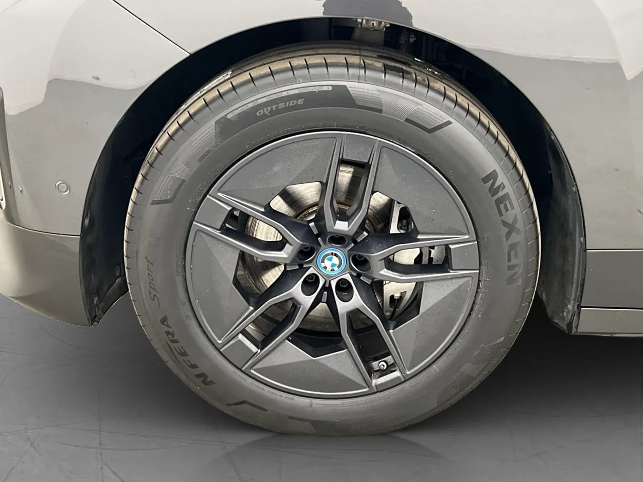 Vehicle image 31