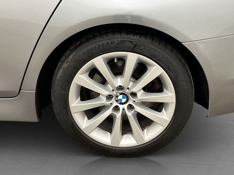 BMW 520 bild 29