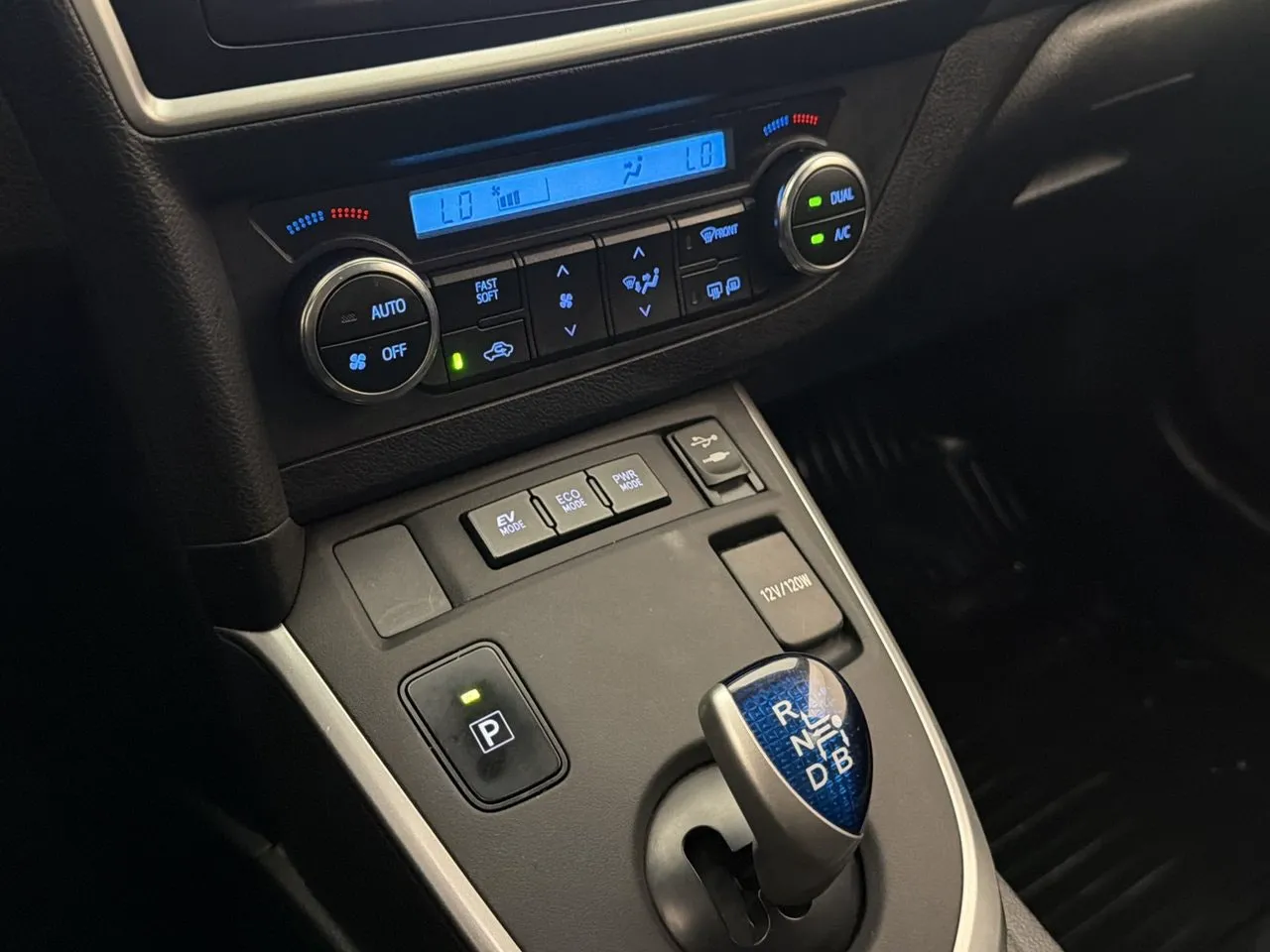 Vehicle image 20