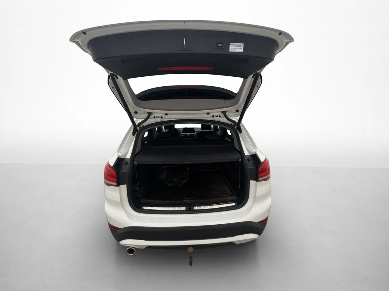 Vehicle image 30
