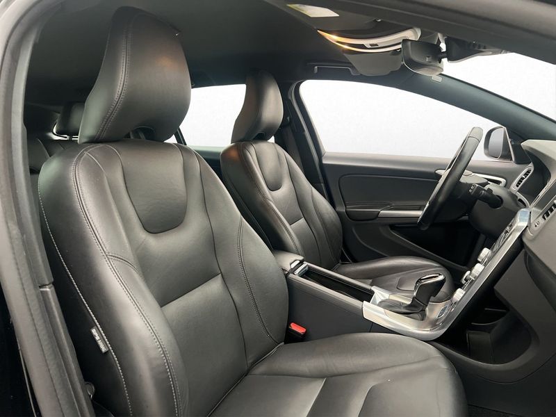 Volvo V60 bild 25